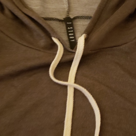 J story cropped olive green hoodie - Picture 2 of 3